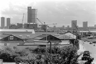 Isle of Dogs, River Thames, from Westferry Station, Limehouse, Tower Hamlets, 1988 88-7q-25-positive_2400