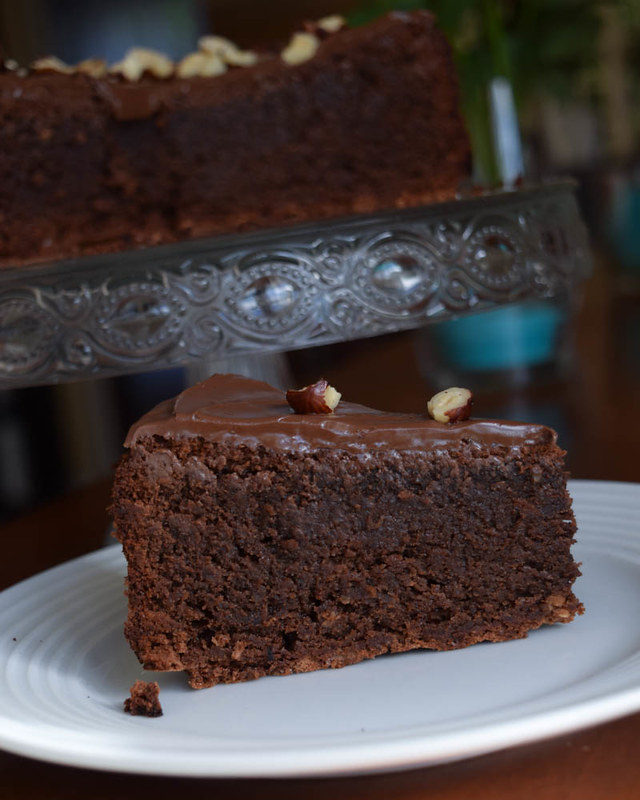Chocolate hazelnut cake 2 insta