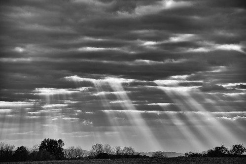 sky sunray kentucky sunbeams clouds lebanon unitedstates landscape monochrome bwphotography blackwhitephotography