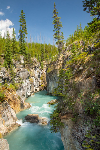 ab bc canadianrockies marblecanyon landscape scenic dsc9407 rocks river colour turquoise nature