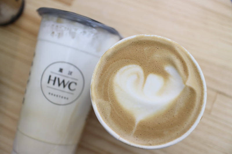 台北古亭下午茶推薦！烘豆冠軍：HWC黑沃咖啡，有好喝精品咖啡、黑糖黑玉拿鐵唷 @秤秤樂遊遊