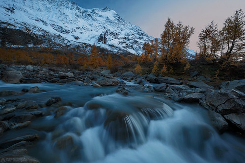 The flow - Lötschental | by Captures.ch