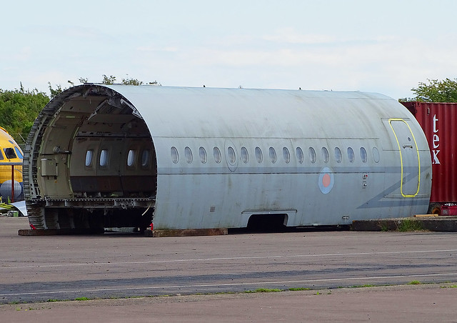 XV106 Vickers VC-10 C.1K fuselage section ex Royal Air Force