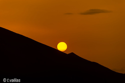 evia euboea euboia eviaisland neaartaki newartaki artaki sunset outdoor mountain goldenhour landscape