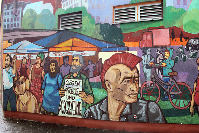 Gegen Rassismus und Ausgrenzung. Graffitti am Kottbusser Tor