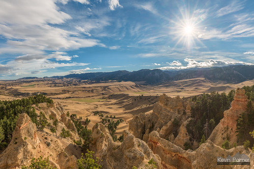 buffalo wyoming wyomingstatetrustland october fall autumn afternoon sunny clouds nikond750 stitched sigma14mmf18 sunstar hills foothills bighornmountains rock formations blue sky