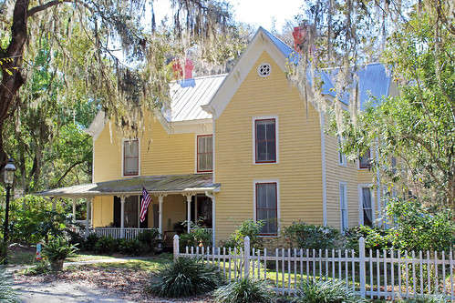 house architecture victorian historical residence mcintosh florida