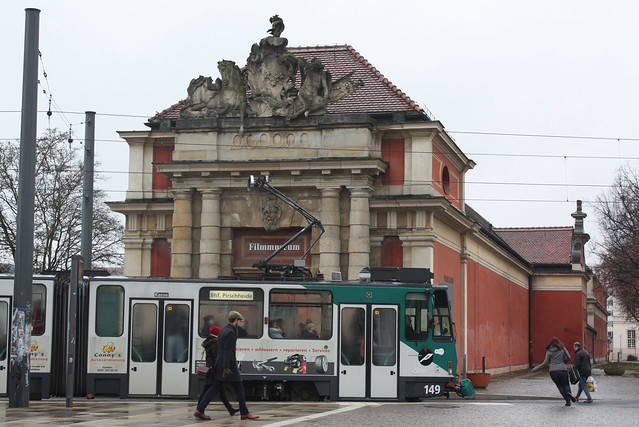 ViP: Wagen 149 zum Bahnhof Pirschheide am Marstall mit Filmmuseum