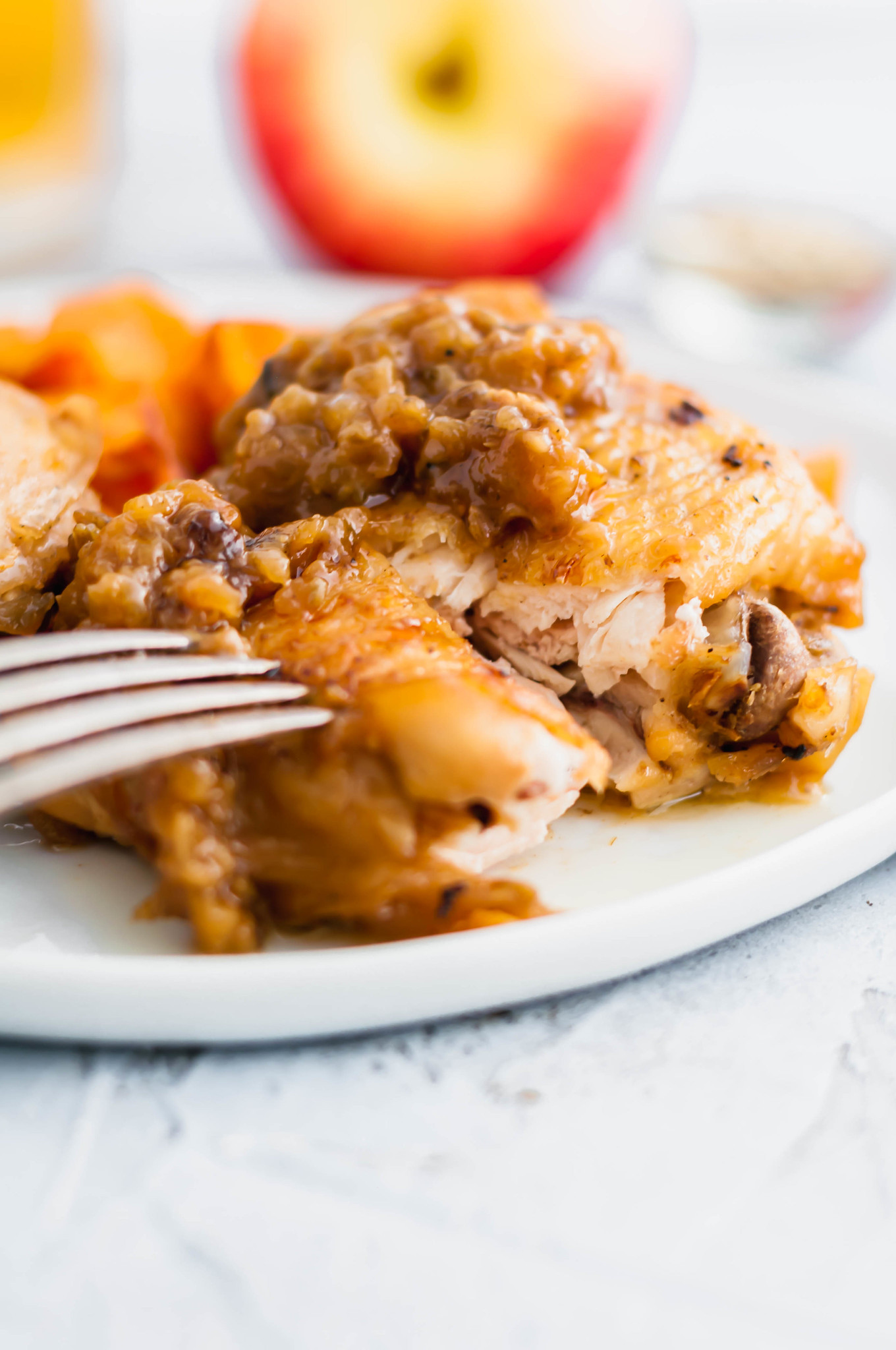 Hard Apple Cider Braised Chicken Thighs are a new fall favorite around here. Simmered in hard apple cider, chicken stock, onion and fennel seeds, this chicken is bursting with all the warm, hearty flavors of fall.
