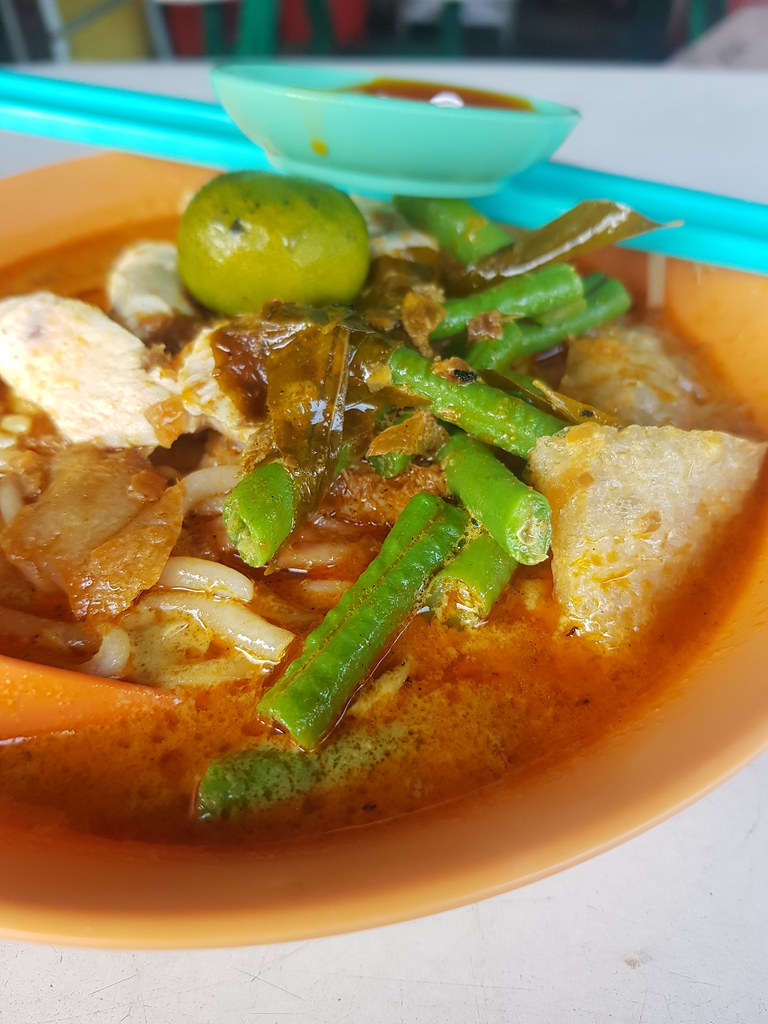 咖喱麵 Curry Mee rm$6.50 & 印度奶茶 TehC rm$1.30 @ 順記咖喱麵 Shun Kee Curry Mee at Medan Selera Jalan Tandang