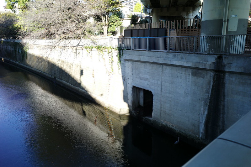 31098東京暗歩弦巻川 江戸川橋西側の排水溝