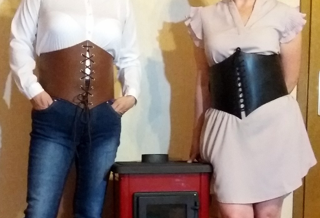Girls with corset belts 20201008_180708, Belt (376), Belt (…