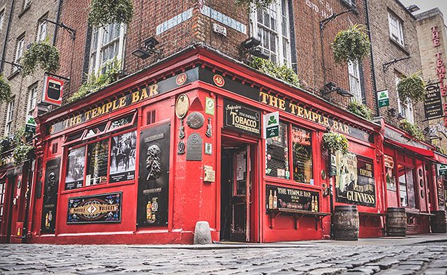 Why-is-The-Temple-Bar-in-Dublin-famous