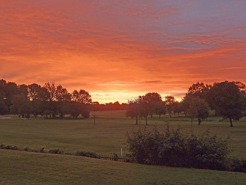 golfcourse sunrise redsky