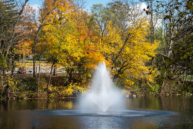 Pond Fountain in Glen Miller Park