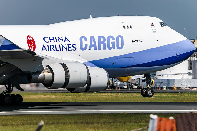 China Airlines Cargo - Boeing 747-409(F) / B-18716 @ Manila