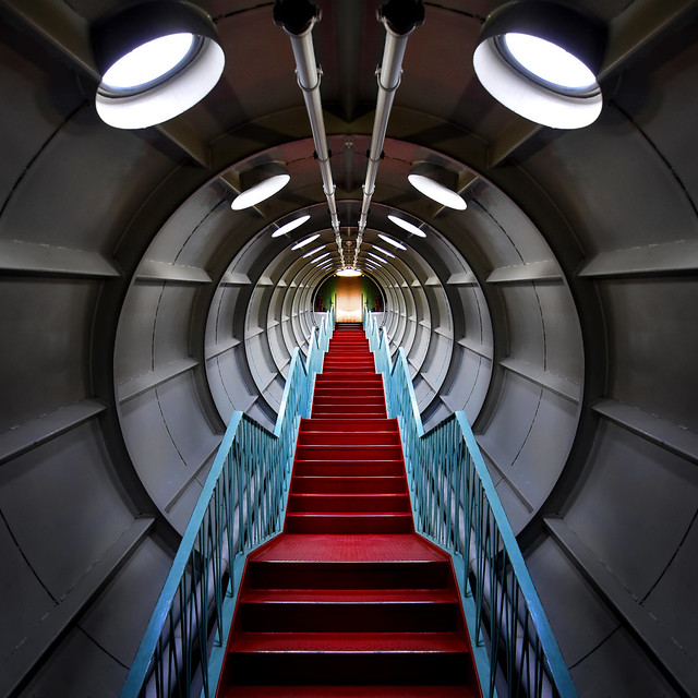 Belgium - Brussels - Atomium Stair 02_sq flipped v1a_DSC0833