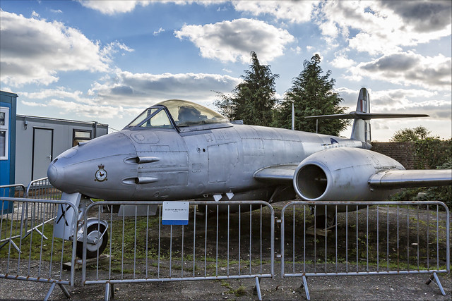 Gloster Meteor F8 - 01