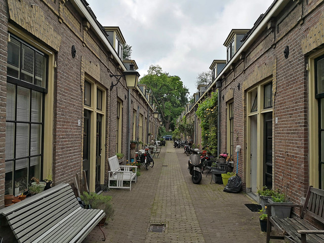Narrow street, Utrecht