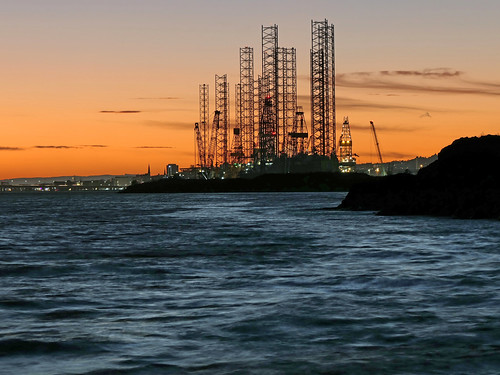 ericrobbniven scotland dundee stannergate landscape cycling sunset oilrig