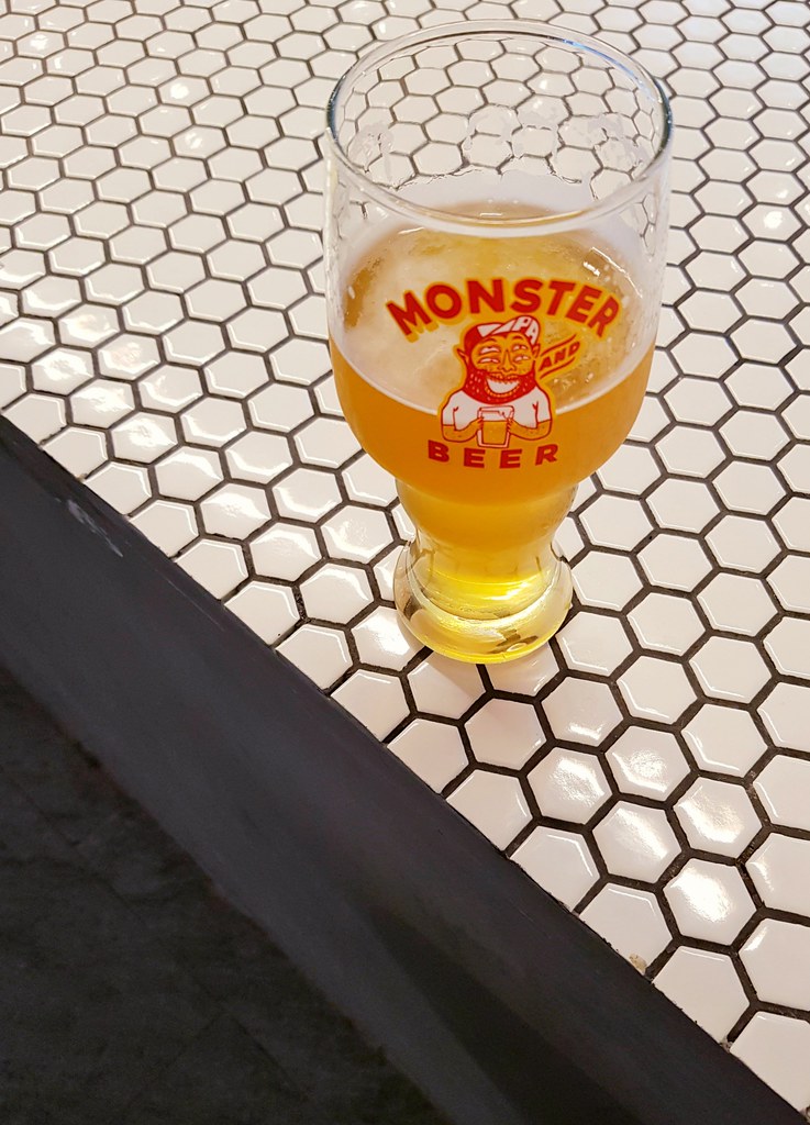 "原子"愛爾淡啤酒 Atomic Pale Ale rm$25 @ Monster and Beer PJ Seksyen 20