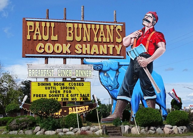 WI, Minocqua-U.S. 51 Paul Bunyan's Cook Shanty Sign