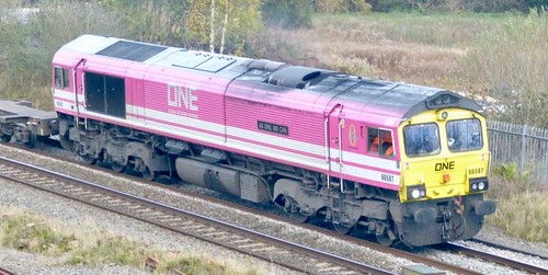 66587 ‘Freightliner’ ‘AS ONE, WE CAN’. EMD built Diesel Electric Locomotive on Dennis Basford’s railsroadsrunways.blogspot.co.uk’