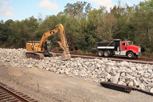 2020 amtraktrip louisiana usa maintenance equipment dumptruck railroading