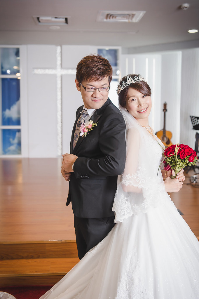 [婚禮攝影]方民怡君 教堂儀式晚宴@台北凱撒大飯店-最專業的團隊完成每場完美婚禮紀錄，拍的不只好更要快! #婚攝