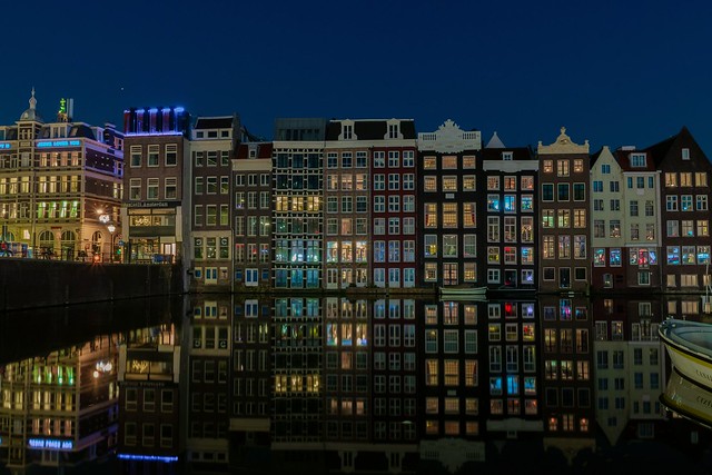 Damrak Amsterdam