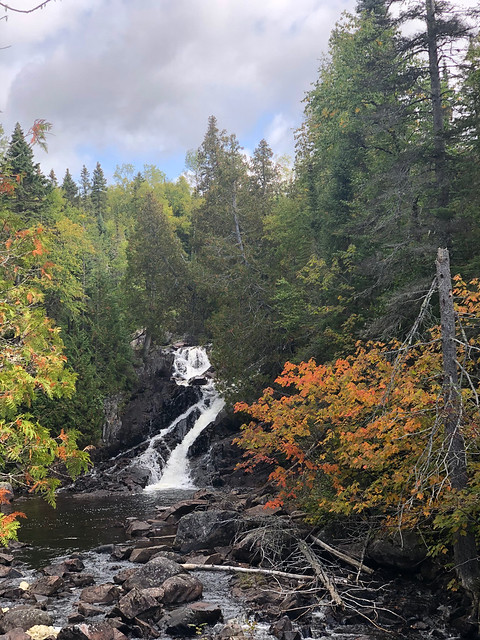 Rainbow falls PP - a diffrent waterfall with colour starting to show