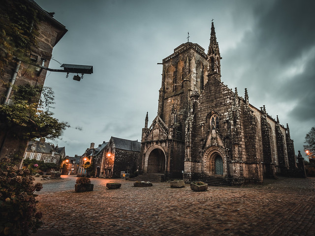 L'impostante église Saint-Ronan de Locronan