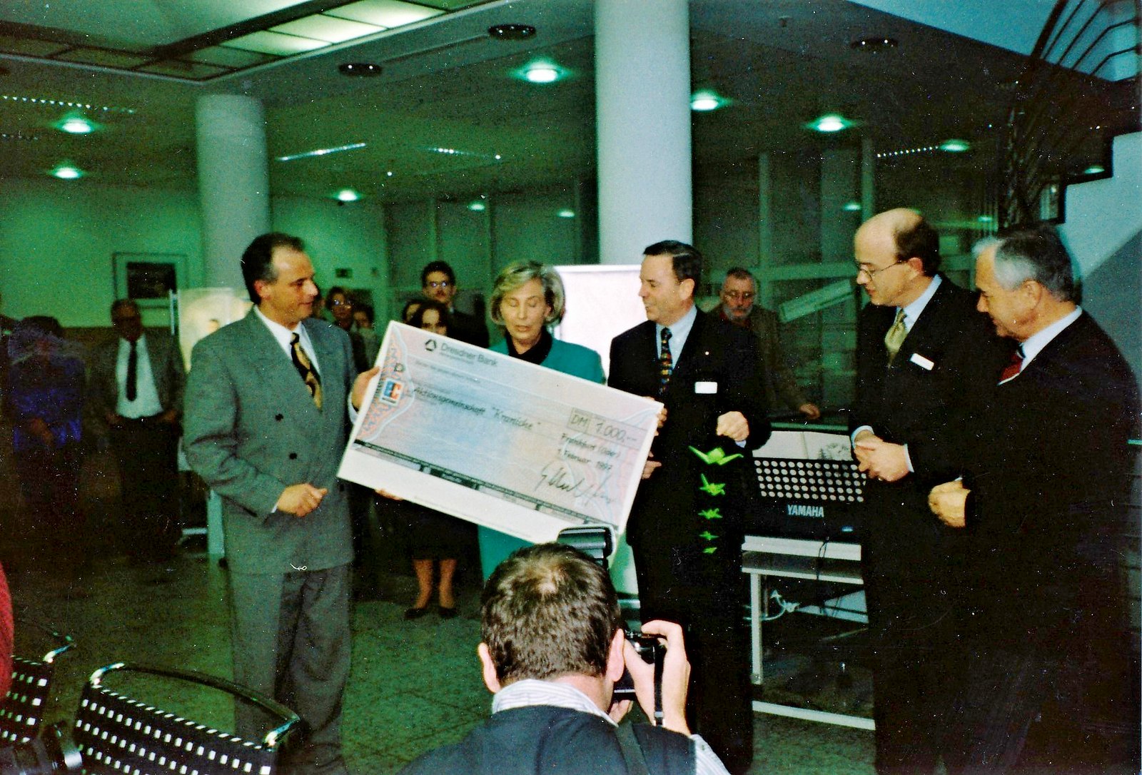 1997 Aktion Kraniche 001 Dresdner Bank