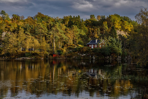 Here we go again... by Back on track, hopefully..., © Sigmund Løland. All Rights Reserved.

Just another beautiful place in autumn light.cabin cottage h