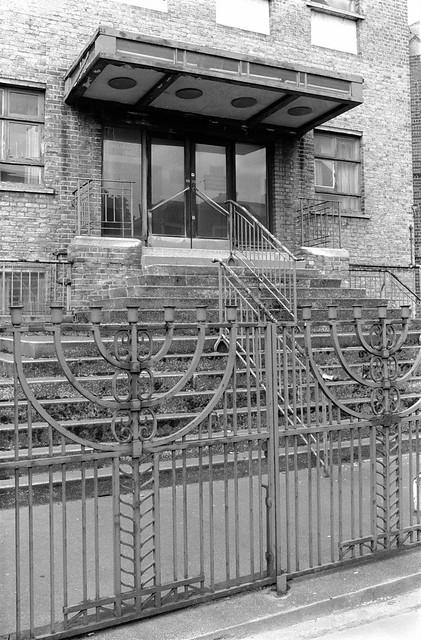 Jewish Free School,  Lea Bridge Road, Clapton, Hackney, 1988 88-10b-41-Edit_2400