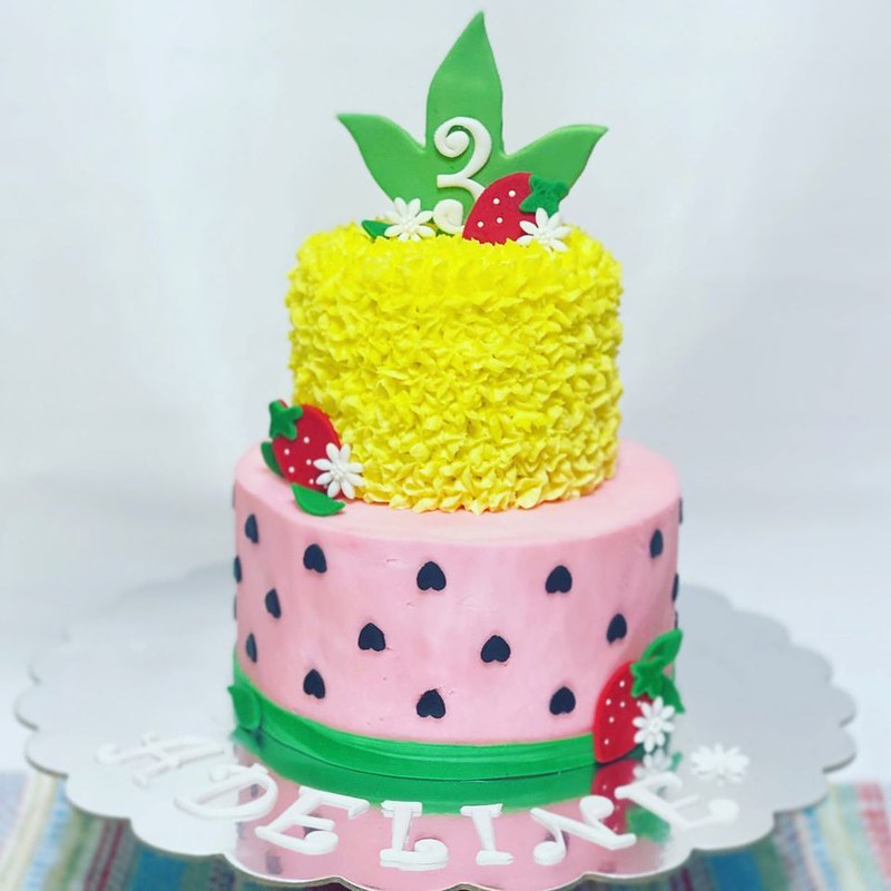 Cake by Purple Peach Cakery and Sweet Shop