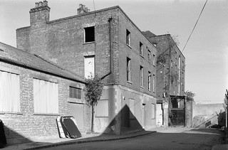 Bermondsey Wall West, Bermondsey, Southwark, 1988 88-10p-51-Edit_2400