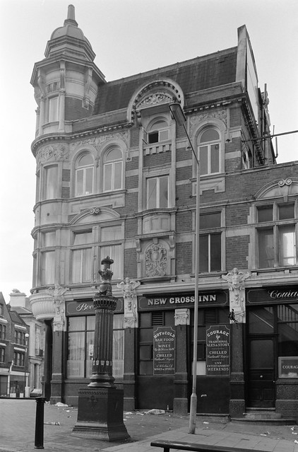 New Cross Inn, pub, New Cross Rd,  New Cross, Lewisham, 1988 88-12b-31-Edit_2400