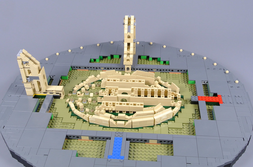 LEGO MOC The Walls of Minas Tirith by Playwell Bricks