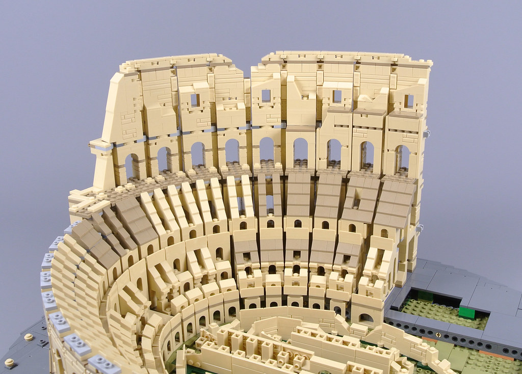 LEGO 10276 Colosseum review