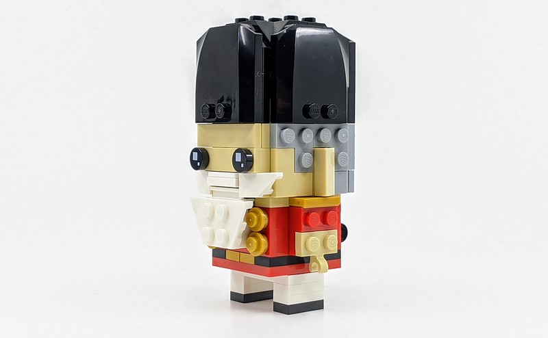 40425: Nutcracker LEGO BrickHeadz Review