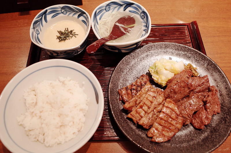 池袋東武百貨店青葉牛たんと牛はらみランチ