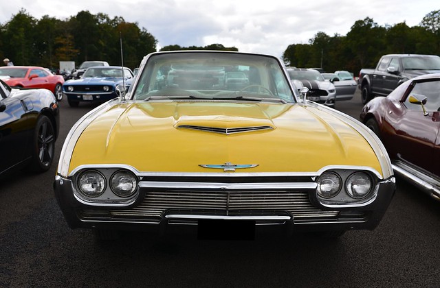 1961 Ford Thunderbird 2-door coupe