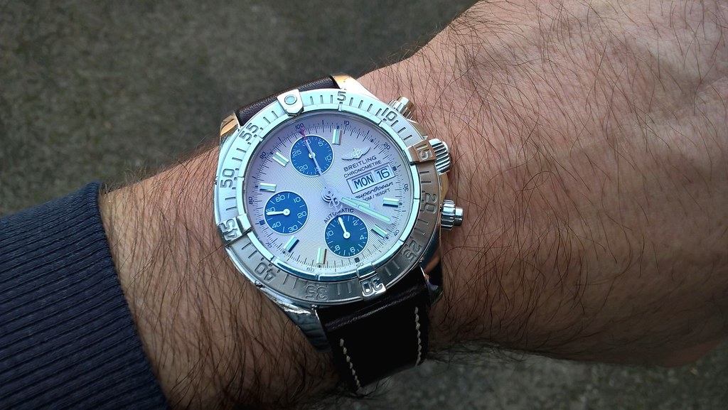 *** La Breitling du jour - tome XII *** - Page 43 50610293142_e97cbd58cd_b