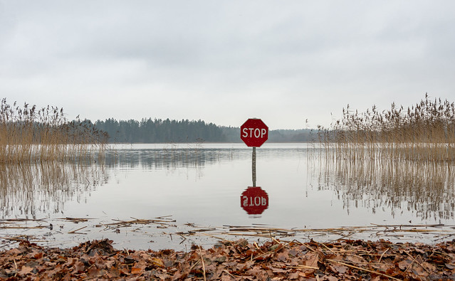 Stop: the water level check