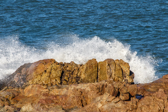 Wave on the rocks......