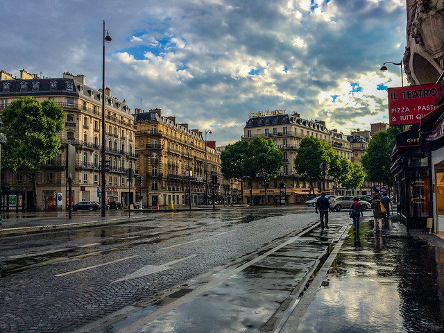 Paris After a Rainfall - Paris après une pluie (2014)