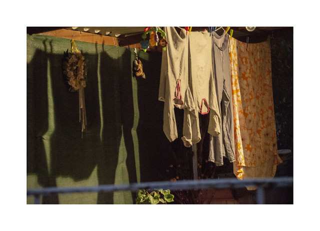DSC_0635__Fragments of domesticity_Neighbourhood_Evening laundry