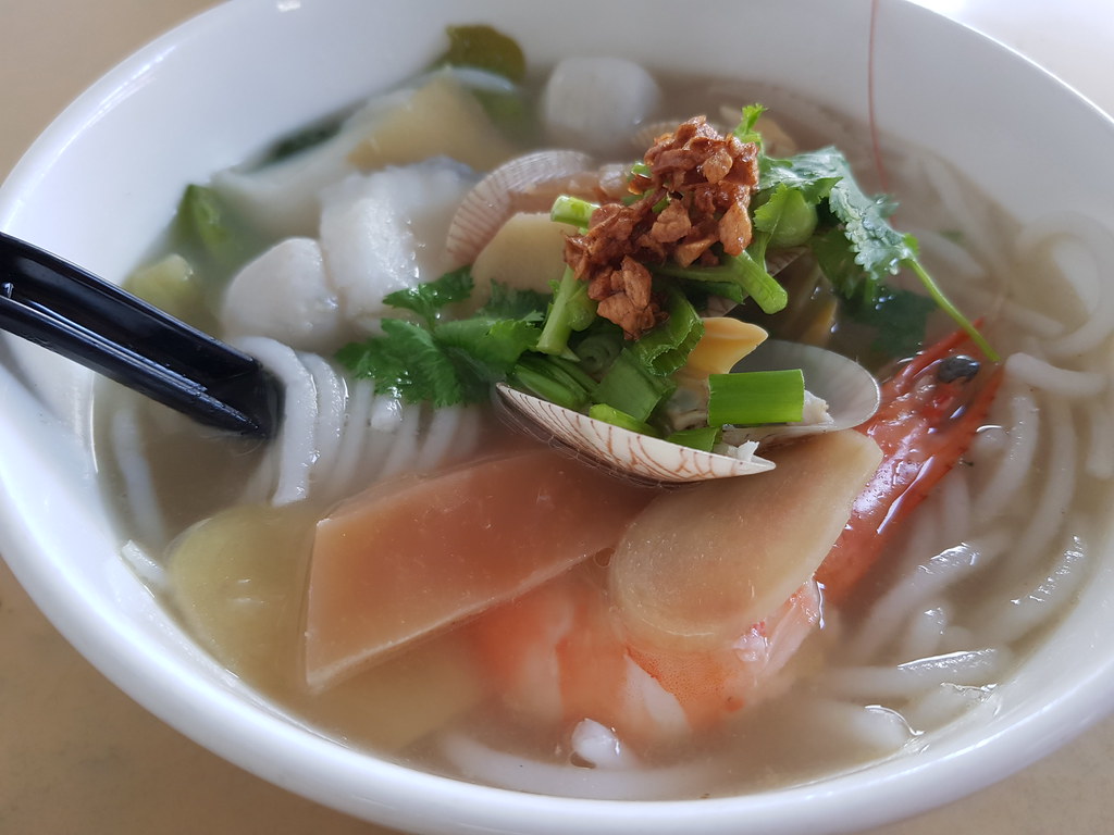 海鮮粉 Seafood noodle rm$10 @ 仁丹(杰)海鮮粉和潮州粥 Ren DanJie in Restoran Tea Time