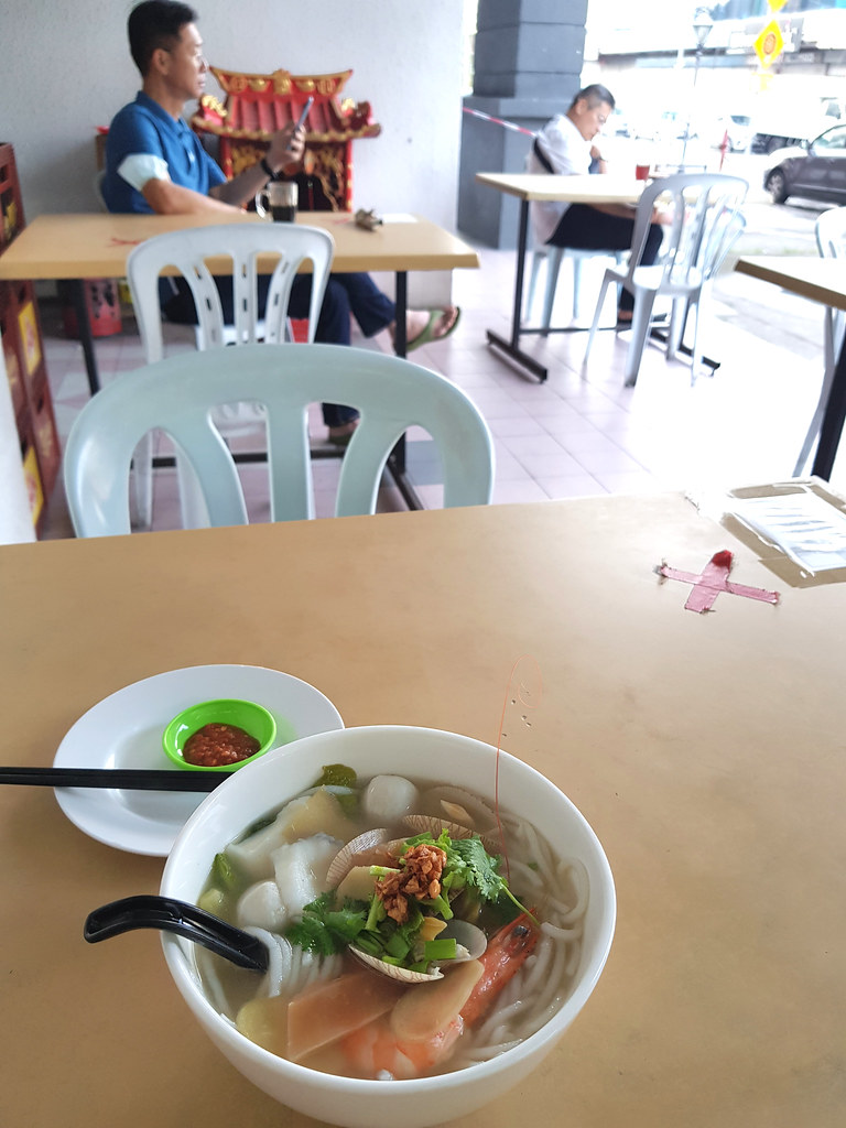 海鮮粉 Seafood noodle rm$10 @ 仁丹(杰)海鮮粉和潮州粥 Ren DanJie in Restoran Tea Time PJ SS26